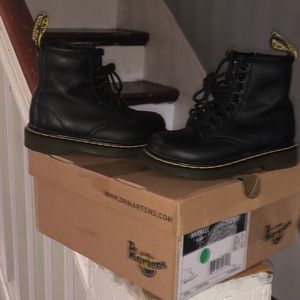 Dr martens toddler 7